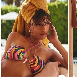 Size L Bydee Ibiza bikini top NWT